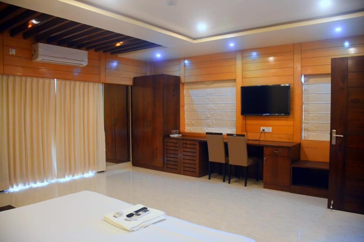 Prince Palace Jhargram Exterior foto