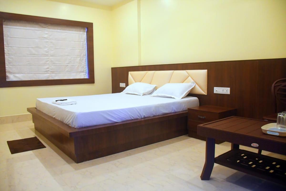Prince Palace Jhargram Exterior foto